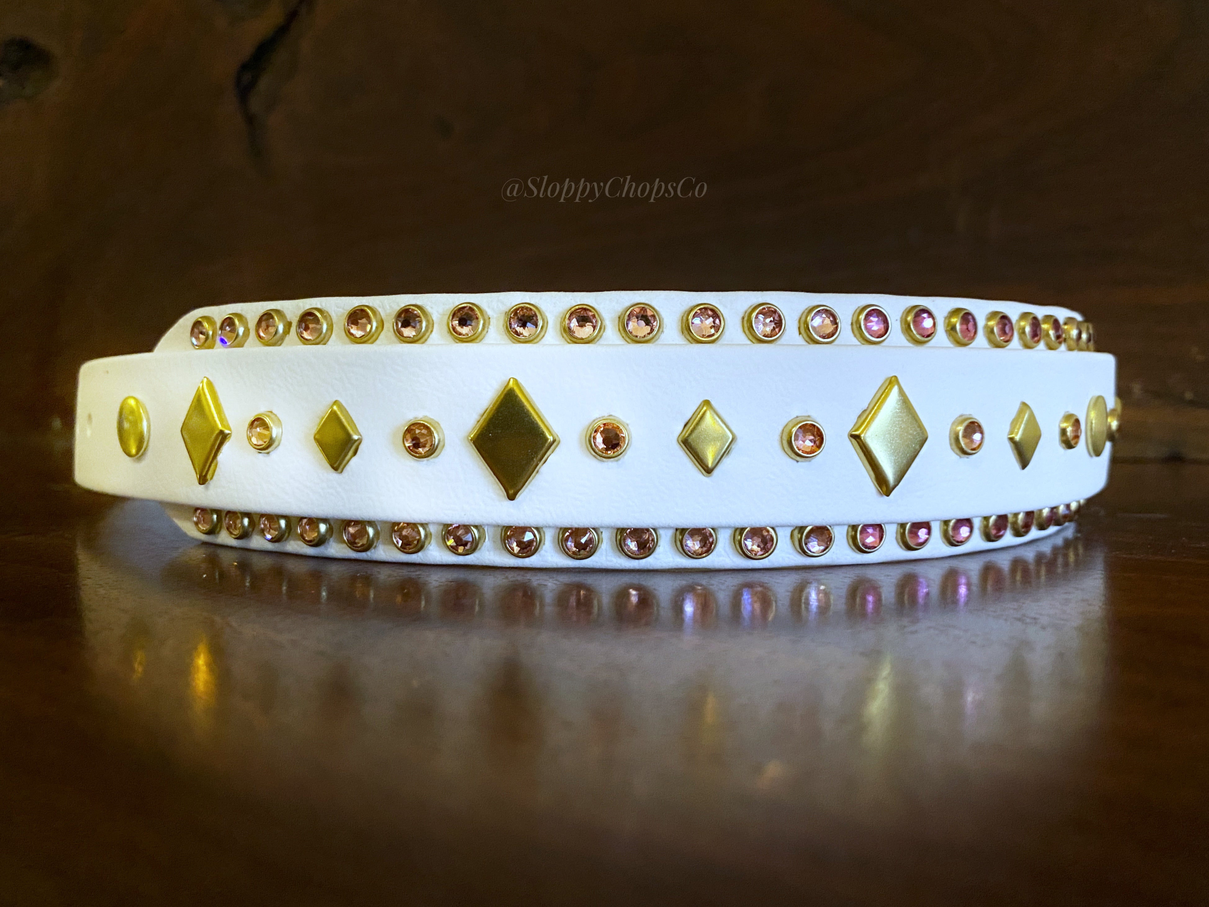 The 'Mantis' Collar