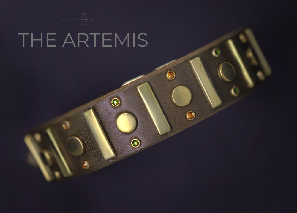 The 'Artemis' Leather Collar (1.5" panel)